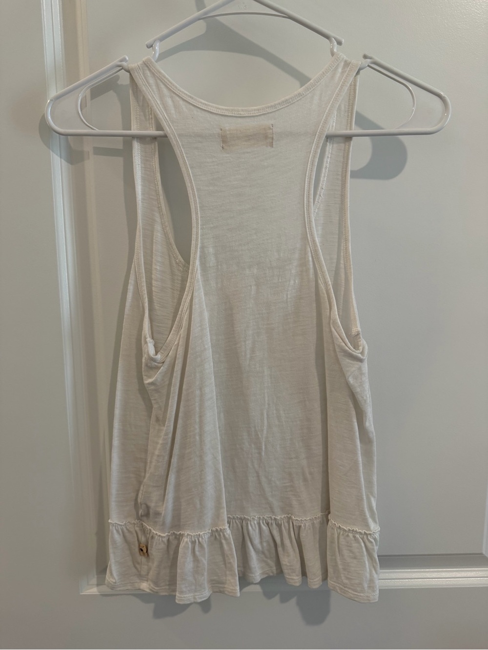 Hollister Cream Lace-Front Ruffle Racerback Tank Top - Picture 2 of 3